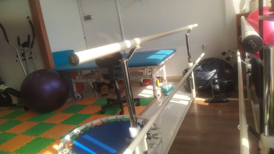 کلینیک کاردرمانی و گفتاردرمانی در قرچک