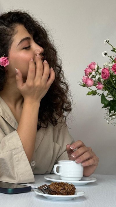 بهترین مرکز تخصصی کاشت ناخن با خدمات حرفه ای در سعادت آباد