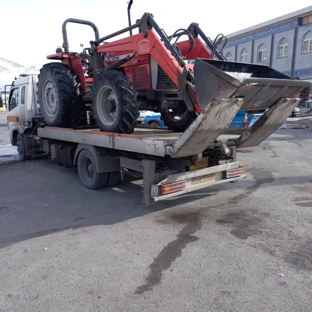 امداد خودرو بومهن خدمات فوری یدک کش و مکانیک سیار شبانه روزی