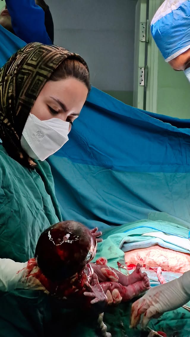 متخصص زنان و زایمان در دریاچه چیتگر