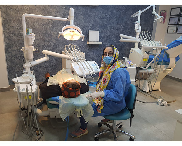 دندانپزشکی تخصصی ایمپلنت و زیبایی در فاطمی تهران با نوبت دهی سریع