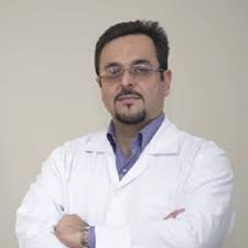دکتر مجید احمدپور حرفه ایی ترین جراح عمل بینی در صادقیه