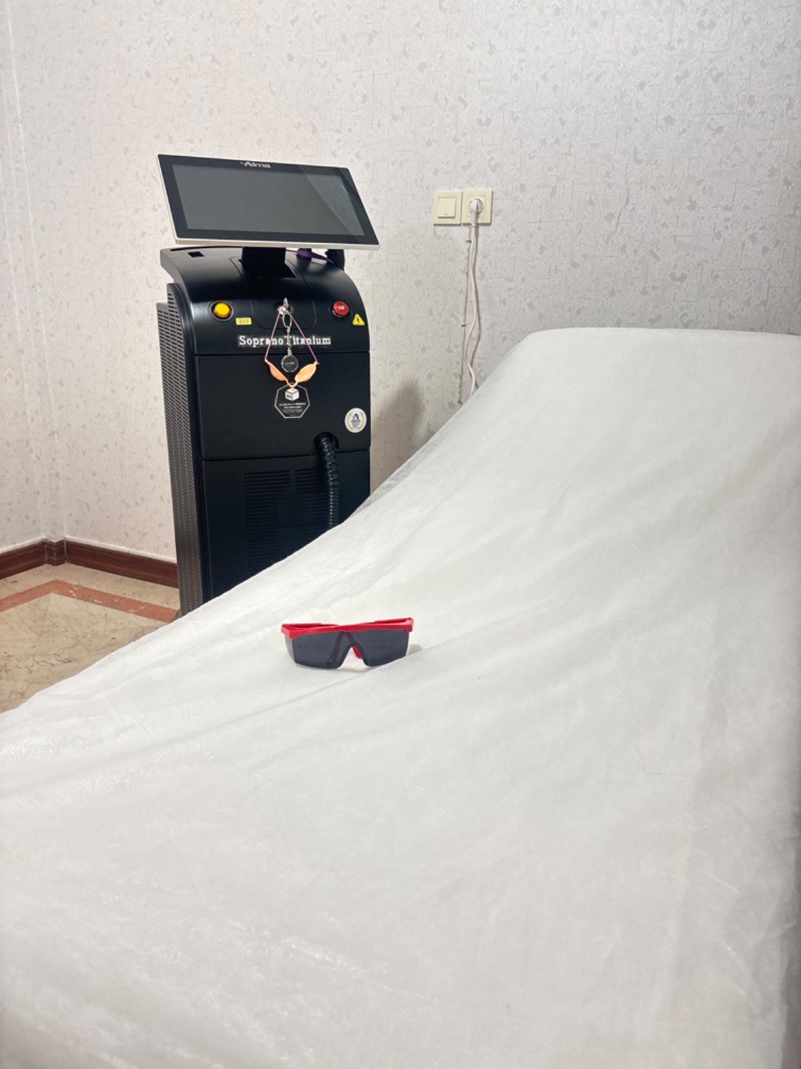 کلینیک لیزر باران